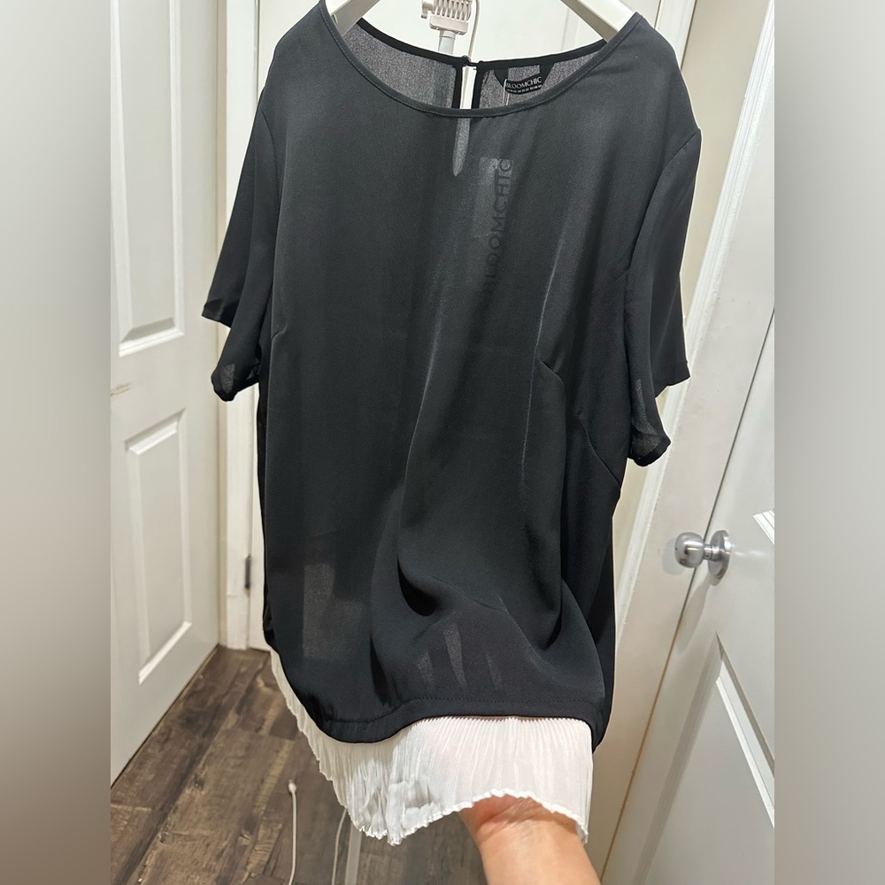 BloomChic Plus Size Round Neck Contrast Ruffle Trim Blouse - Picture 5 of 7
